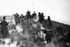 1908 Calais crowd watches Bleriot s.jpg (65262 bytes)